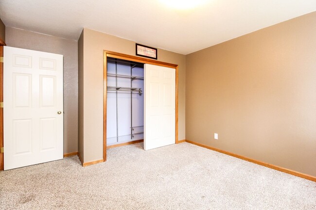 Building Photo - Spacious 3-Bedroom Home with Unfinished Basement in Prime Midtown Fort Collins Location