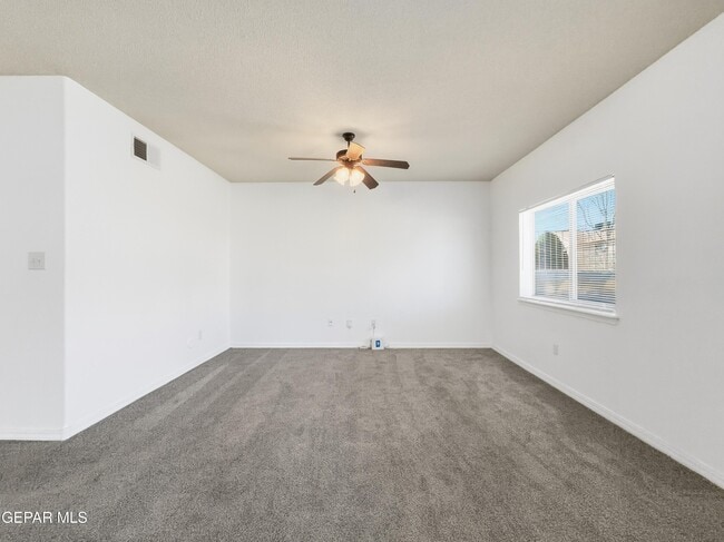 Building Photo - 12753 Tierra Mina Dr