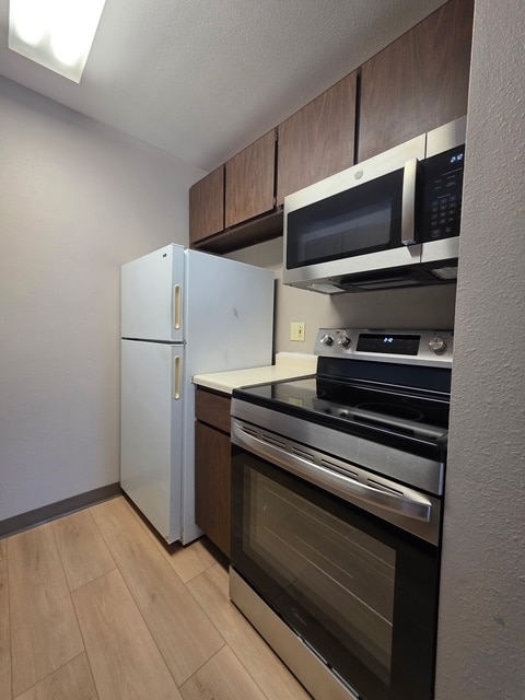 Building Photo - Liberty Lights Apartments C