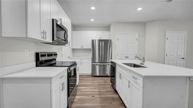 Building Photo - 4321 HILLOCK Blvd