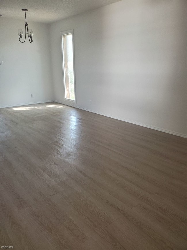 Building Photo - 2 br, 2 bath  - Royal Palms Apartments # 16