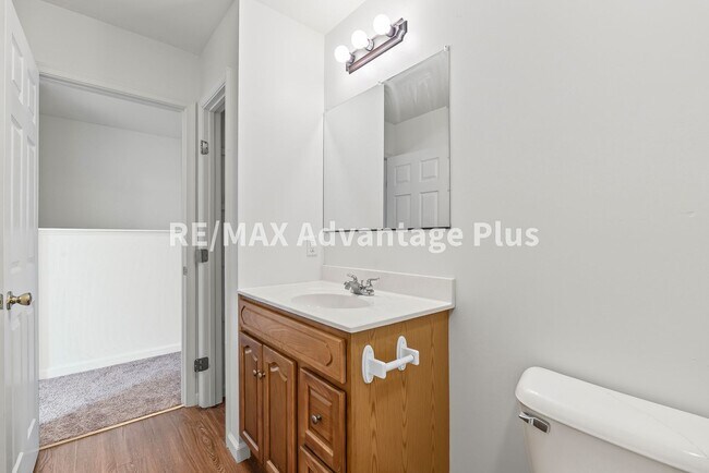 Building Photo - 408 Winston St