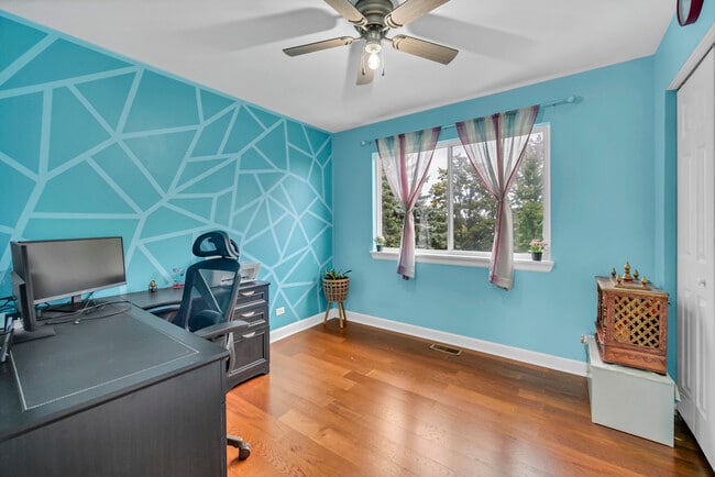 Building Photo - 898 Lakestone Ln