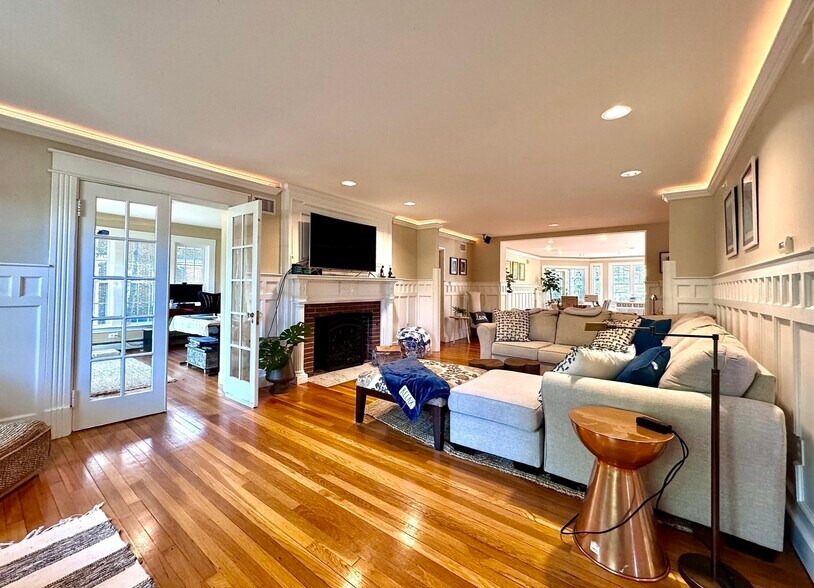 Building Photo - 27 Gammons Rd