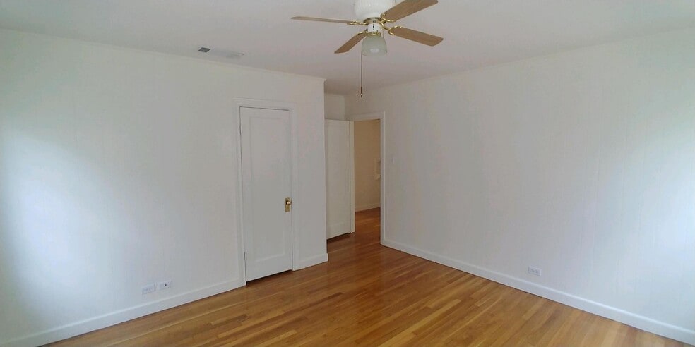 Building Photo - 1309 N 5th St