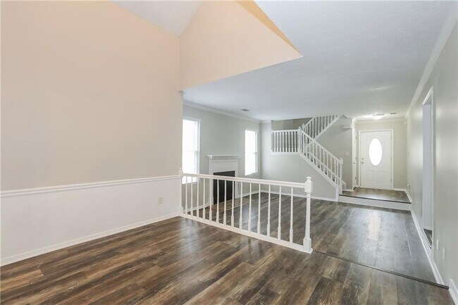 Building Photo - 442 Sherwood Oaks Rd