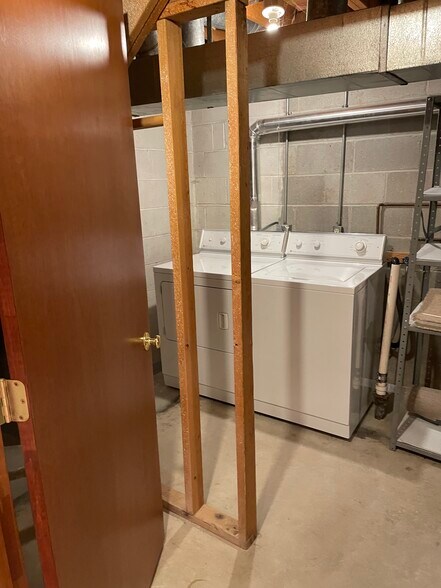 Building Photo - 1505 Little Bluestem Ct