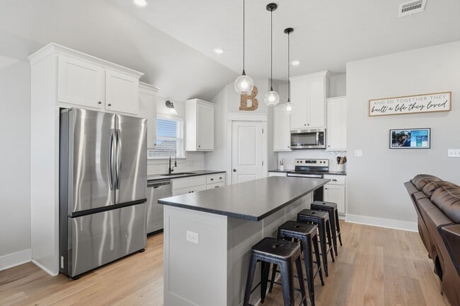 Building Photo - 173 Brazos Bnd