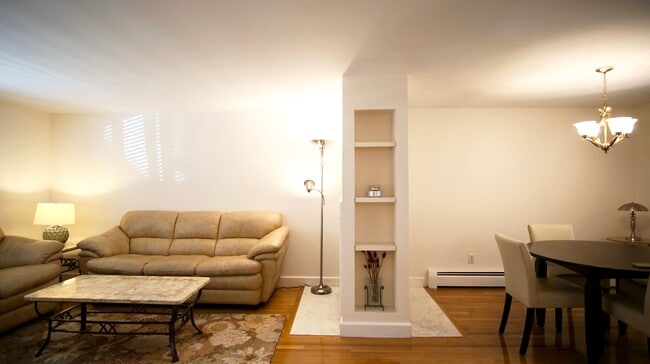 Building Photo - 148 Cypress St