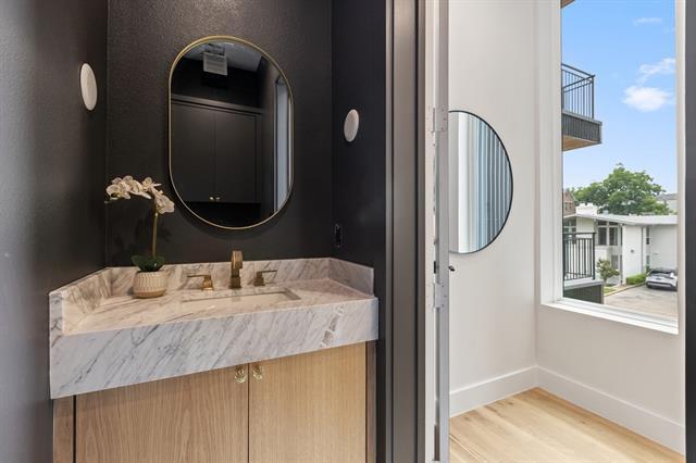 Building Photo - 4330 Dickason Ave