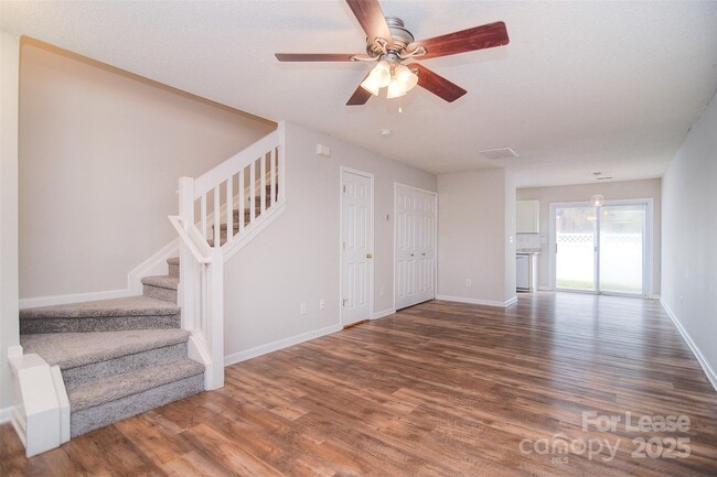 Building Photo - 158 Portestown Way