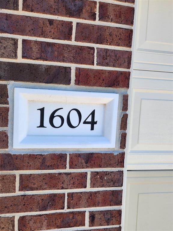 Building Photo - 1604 Leafhopper Ln