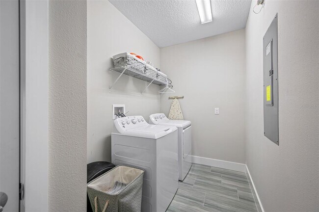 Building Photo - 7305 S Faul St