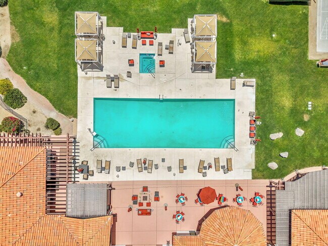 Building Photo - 209 Piazza Di Sotto
