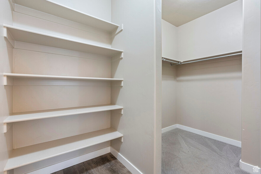 Building Photo - 512 W Sunland Dr