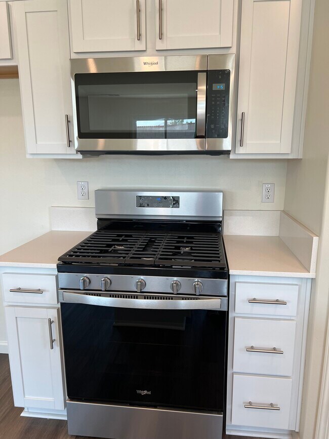 Building Photo - 5805 Beltrami Pl