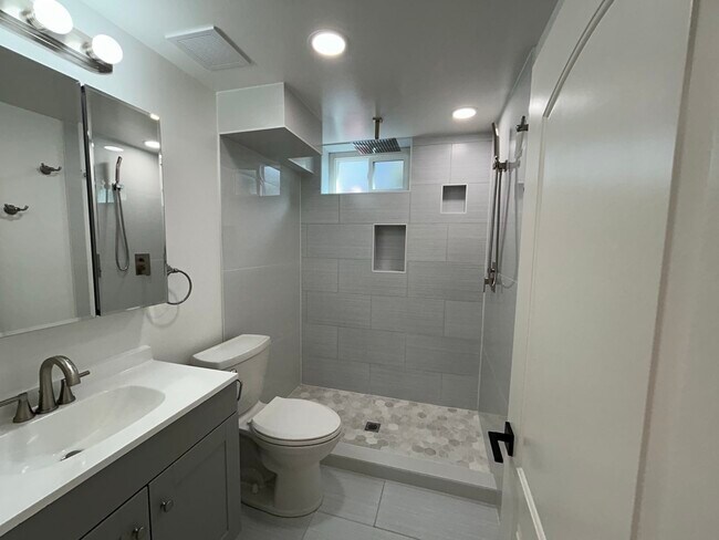 Building Photo - 1175 W 1200 N
