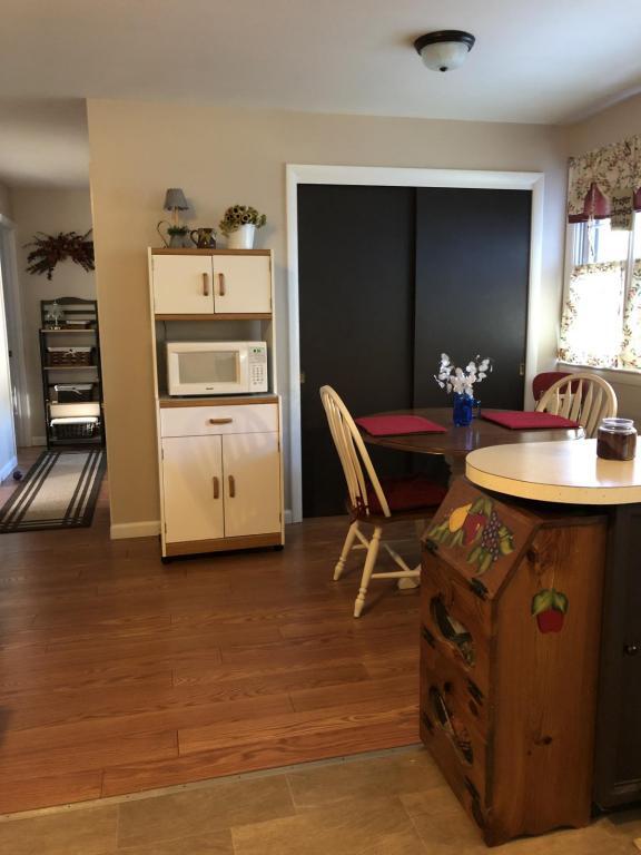 Building Photo - 336 N Galen Hall Rd