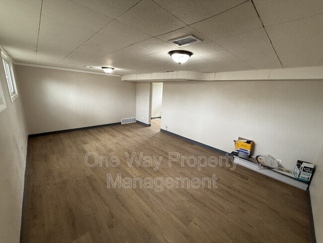 Building Photo - 820 35th Ave Ct