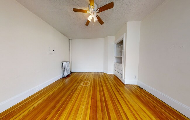 Building Photo - 440 Cambridge St