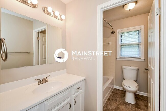 Building Photo - 3 Bedroom Pet-Friendly Home in Louisville,...
