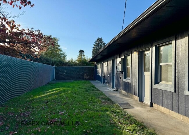 Building Photo - 1610 G St