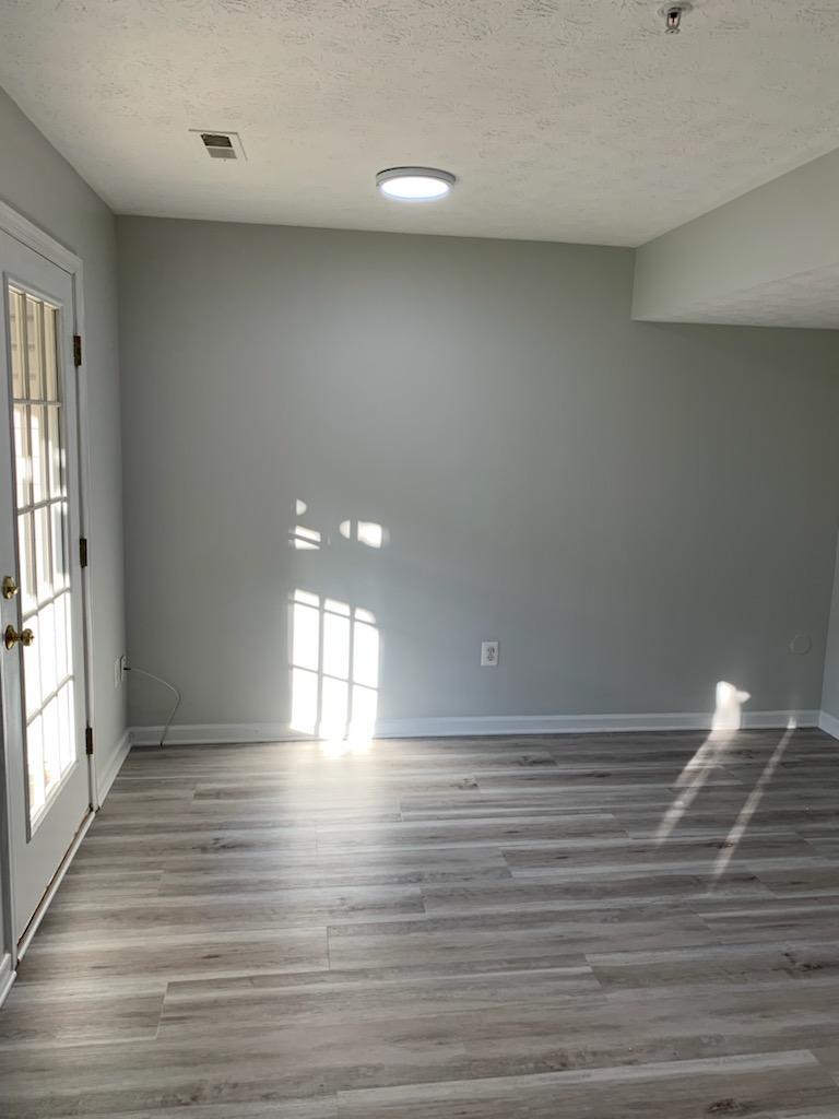 Building Photo - 328 Kestrel Dr