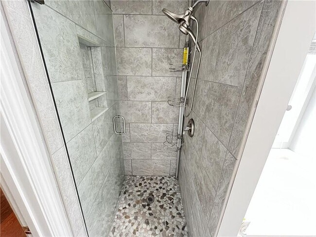 Building Photo - 2258 St Albans Pl