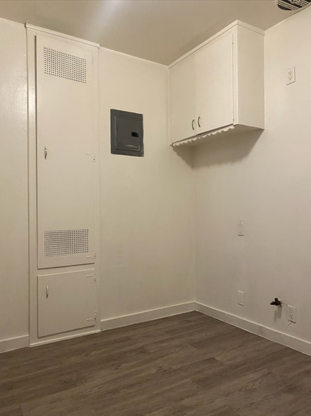 Building Photo - 11528 Adco Ave