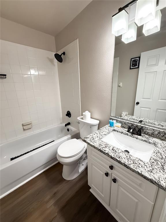 Building Photo - 223 Coco Plum Dr
