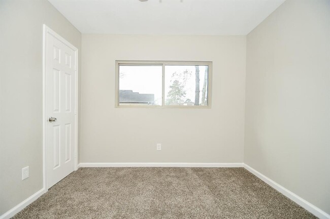 Building Photo - 8323 Blacksmith Dr