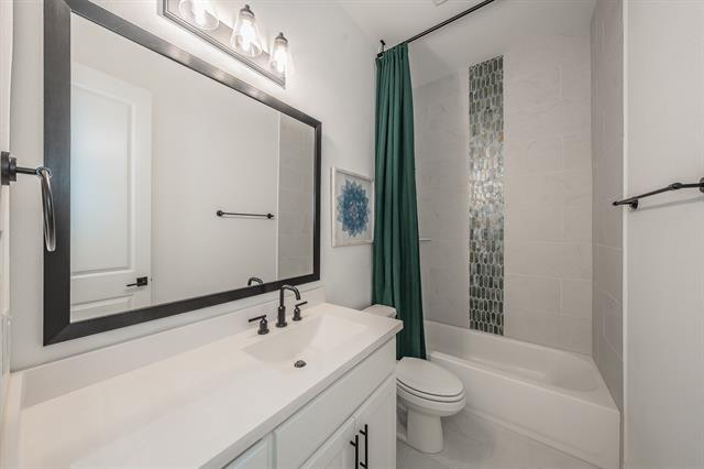 Building Photo - 2105 Tremont Dr