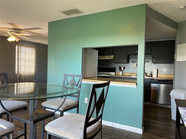 Building Photo - 5026 Water Oak Dr