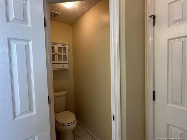 Building Photo - 2827 Beringer Dr