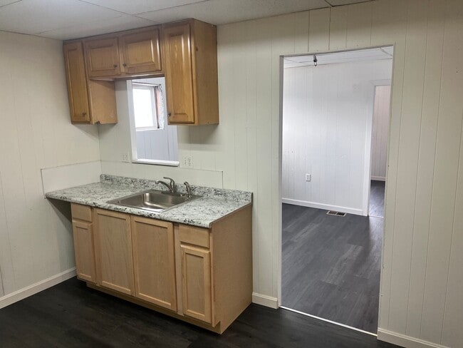 Primary Photo - Apartment for Rent