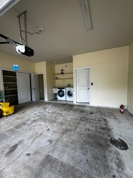 Building Photo - 94-227-227 Lehoula Pl