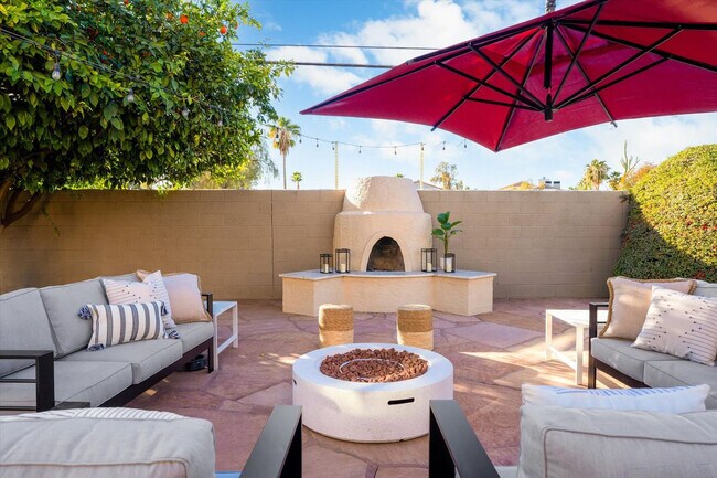 Building Photo - 5604 E Beverly Ln