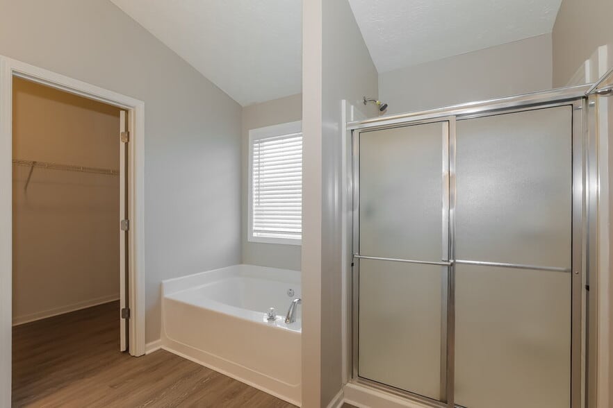 Building Photo - 1007 Harbor View Ln