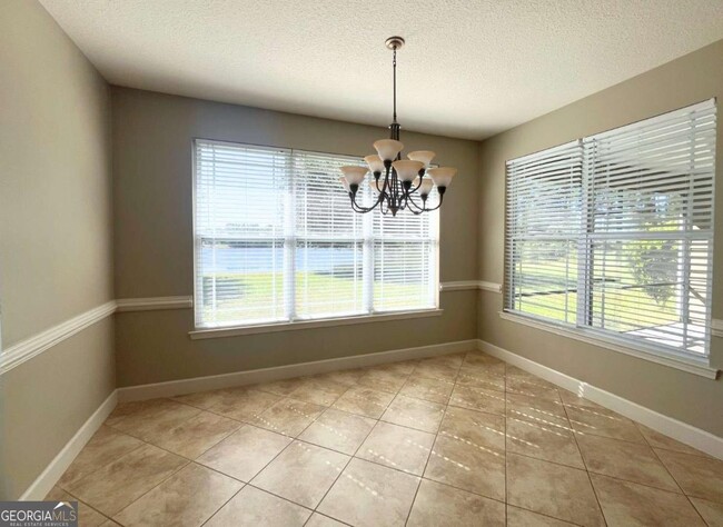 Building Photo - 242 Waters Edge Dr