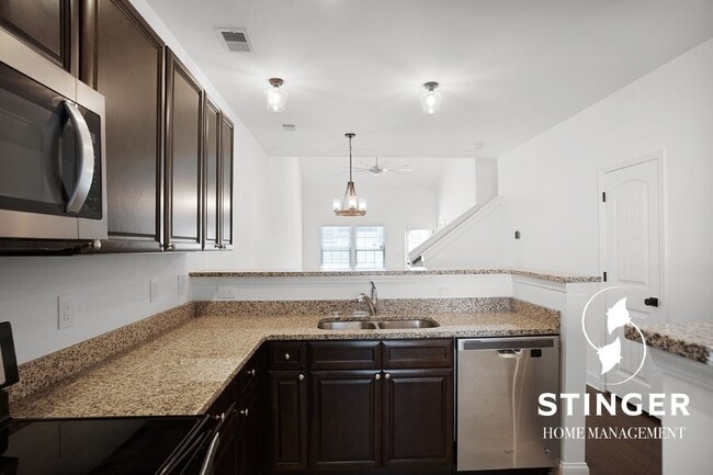 Building Photo - 362 Dante Cir