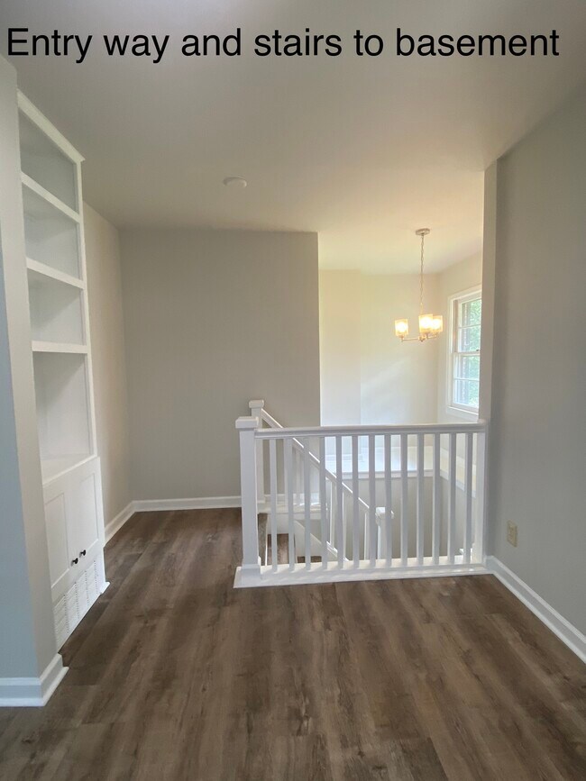 Building Photo - 609 Sunset Ave