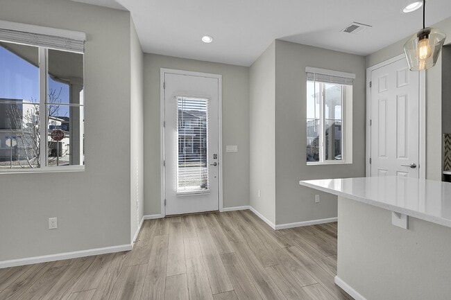 Building Photo - $2,550.00 - 3 Beds,2.5 Baths, Single Famil...