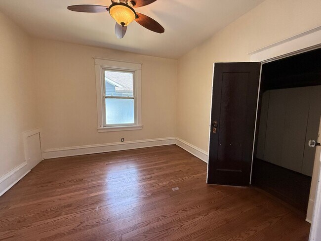 Building Photo - Spacious 4-Bedroom Home with Fenced Yard &...