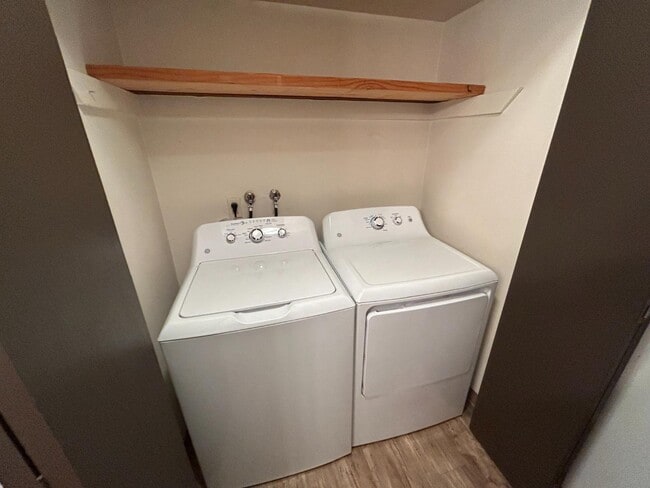 Primary Photo - 225 N 8th St