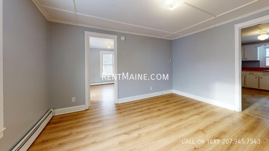 Building Photo - 5 Williams St