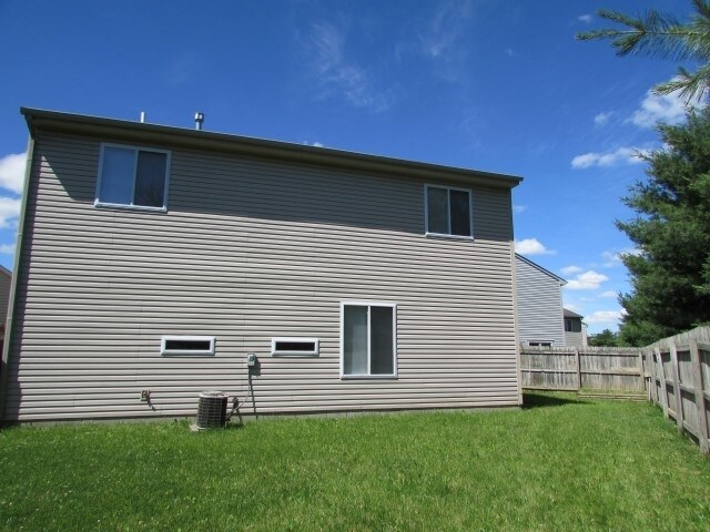 Building Photo - 6658 Largo Ln