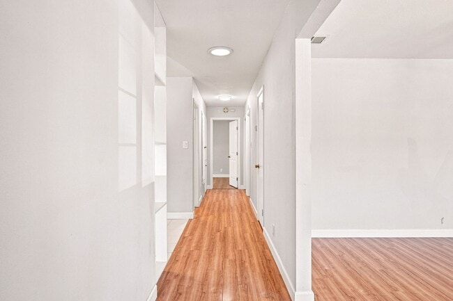 Building Photo - 4448 Irvington Ave