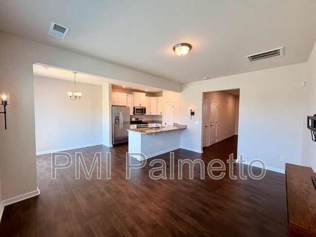 Building Photo - 1074 Cornelia St