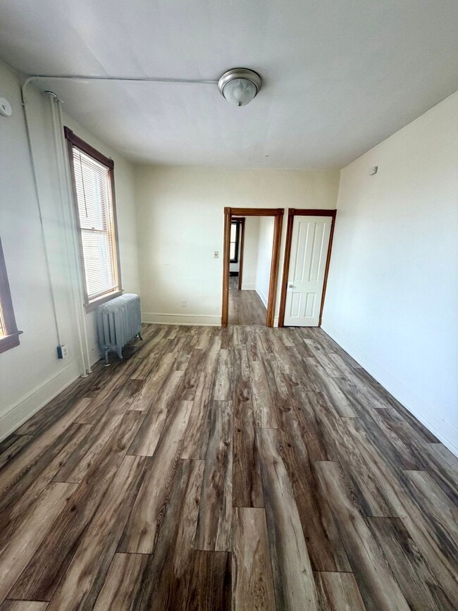 Building Photo - 500 Windsor St