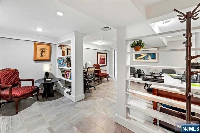 Building Photo - 954 Pines Terrace